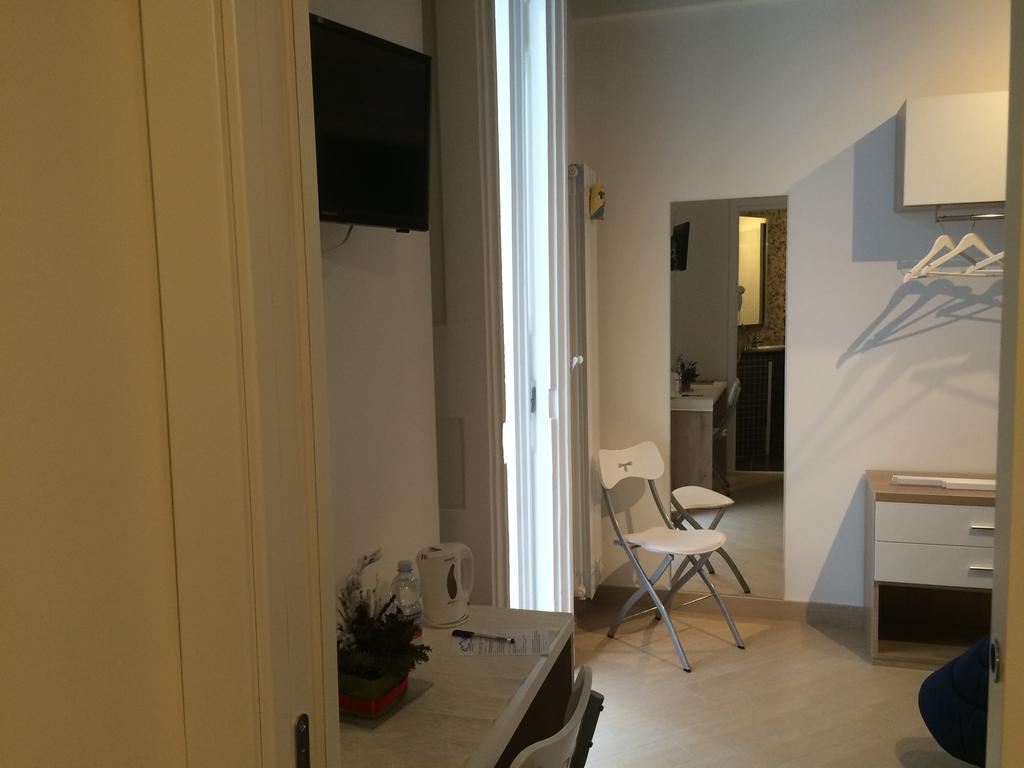 Couette-café Base Mergellina