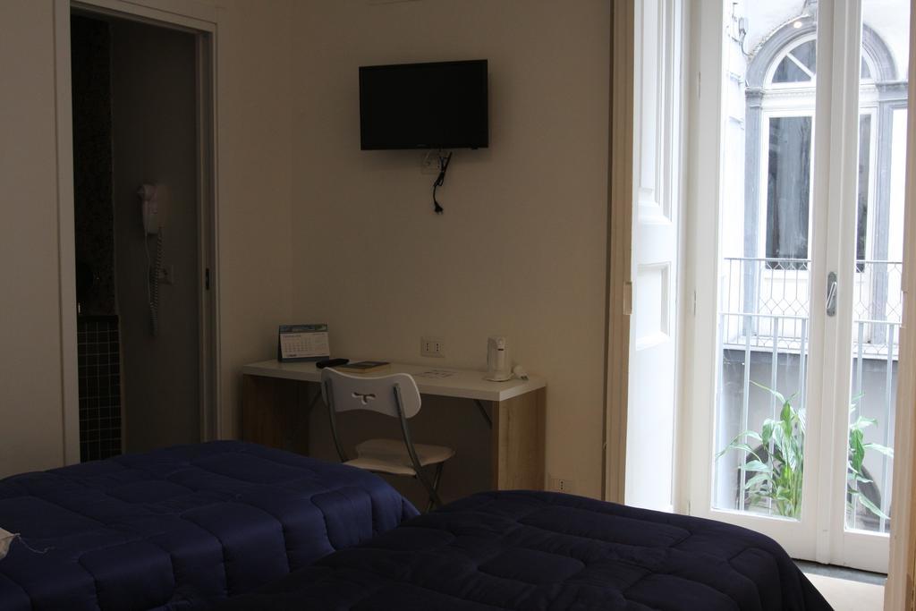Couette-café Base Mergellina Naples
