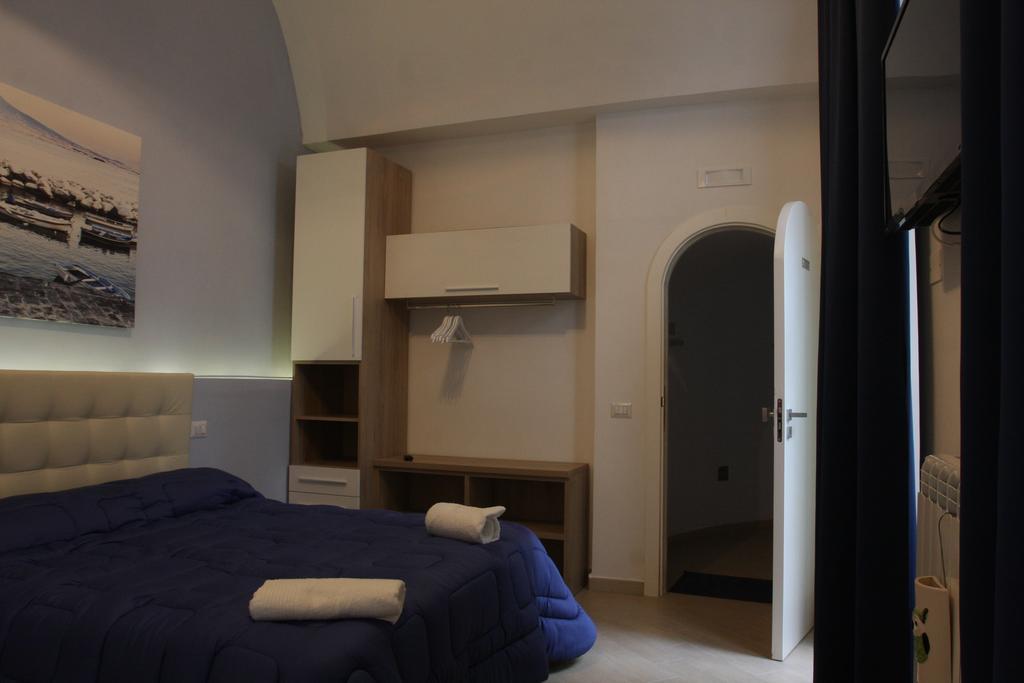 Couette-café Base Mergellina
