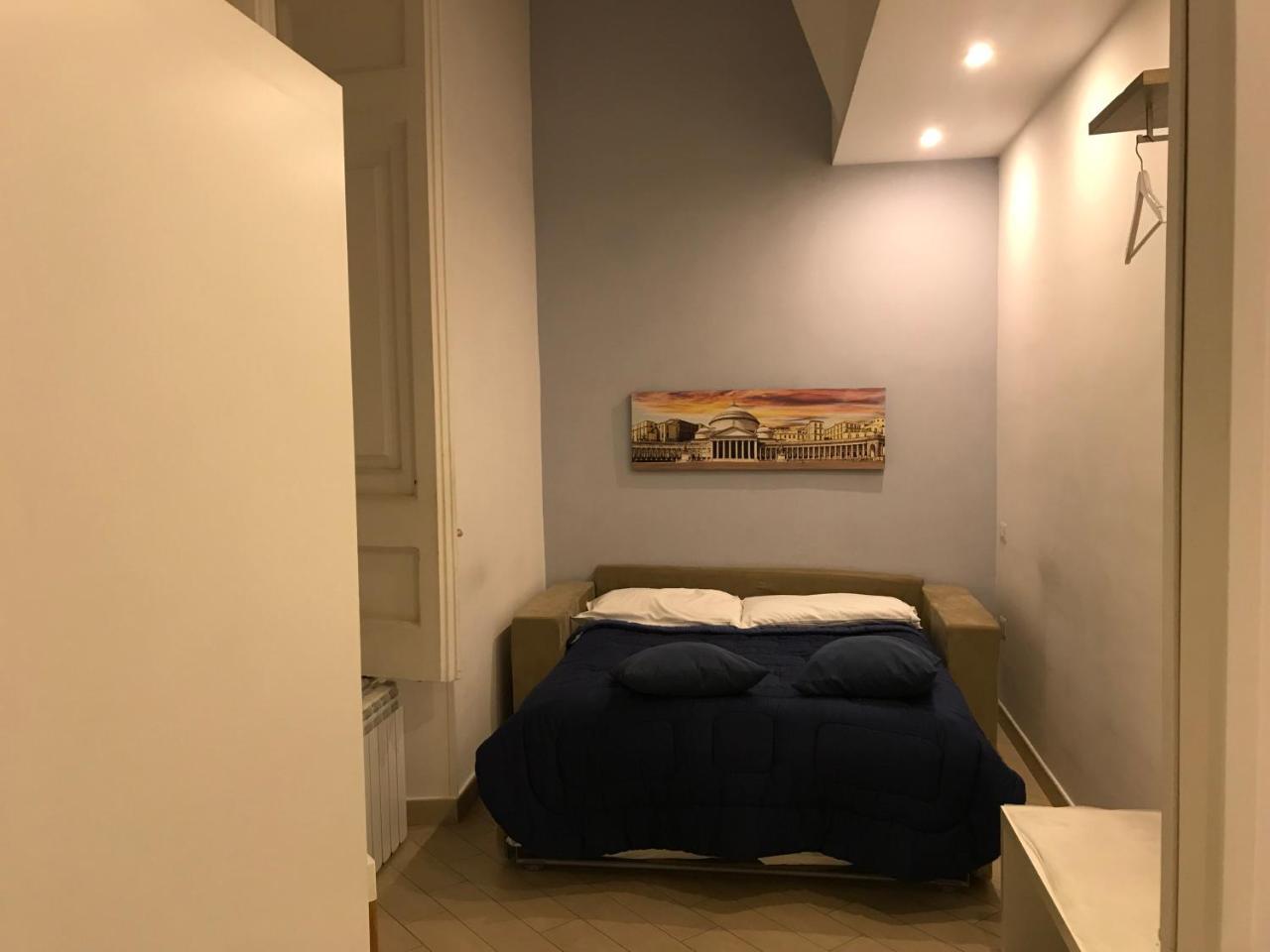 Couette-café Base Mergellina 3*
