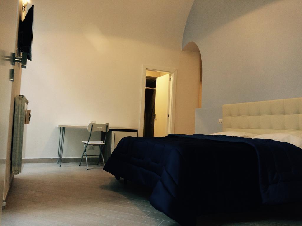 Base Mergellina 3* Napels
