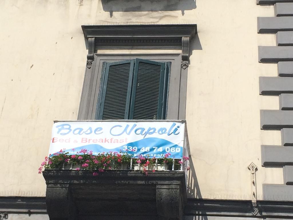Base Mergellina Napels