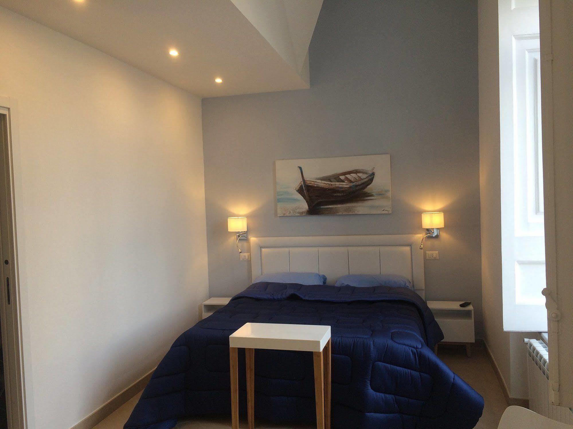Bed & Breakfast Base Mergellina Napels
