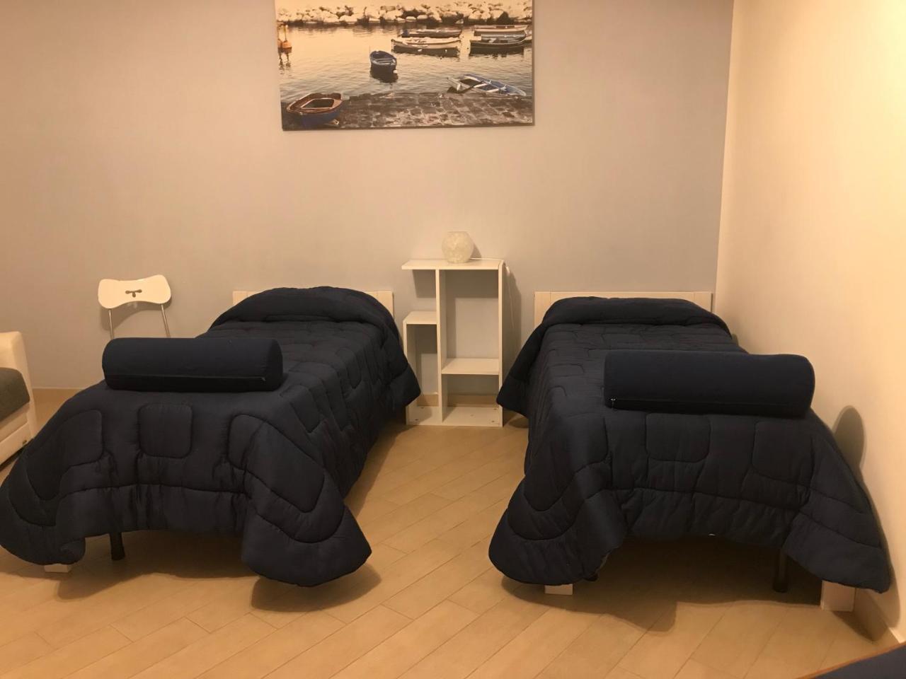 Base Mergellina Bed & Breakfast Napels